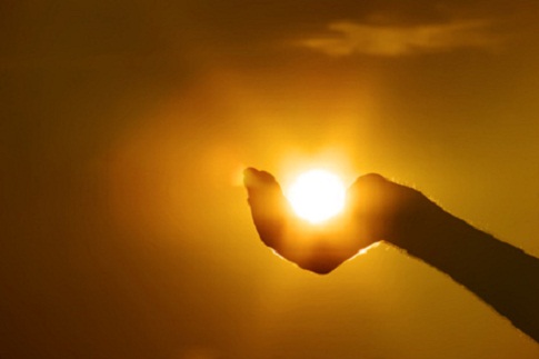 sun on hand gesture